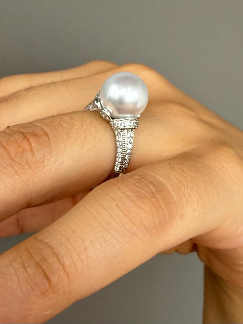 Silver Pearl and Pave Diamond Ring - White Pearl - Picture 3 of 3